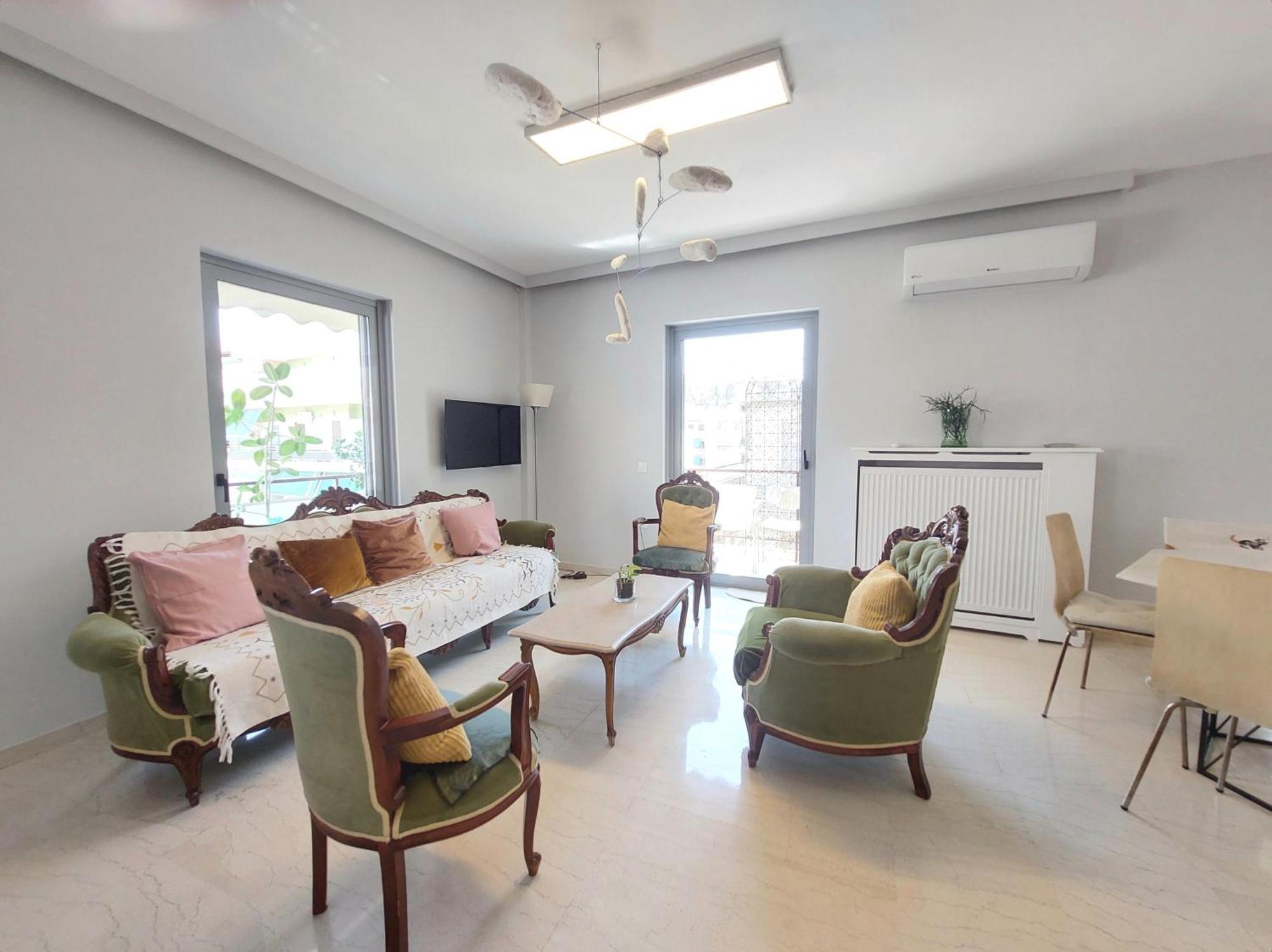 Friends & Family Apartment